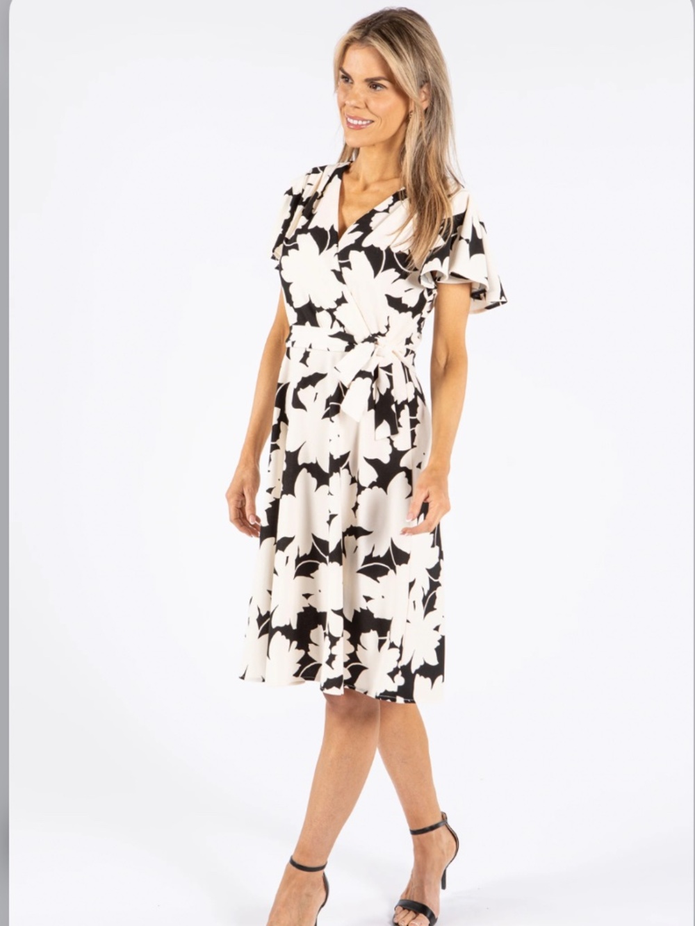 Shelby & Palmer black and white floral dress short sleeve size 14
